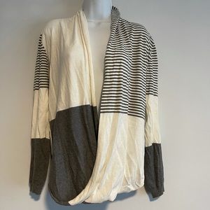 Max Studio sweater size M